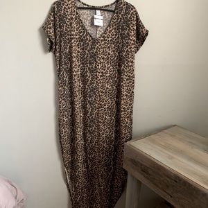 Large cheetah print Addison maxi dress